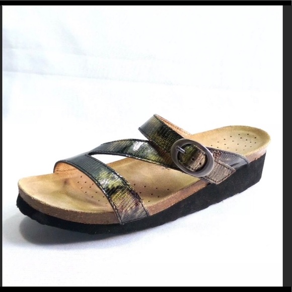 taos trio sandal